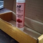 Rose Under Eye Roll On photo review